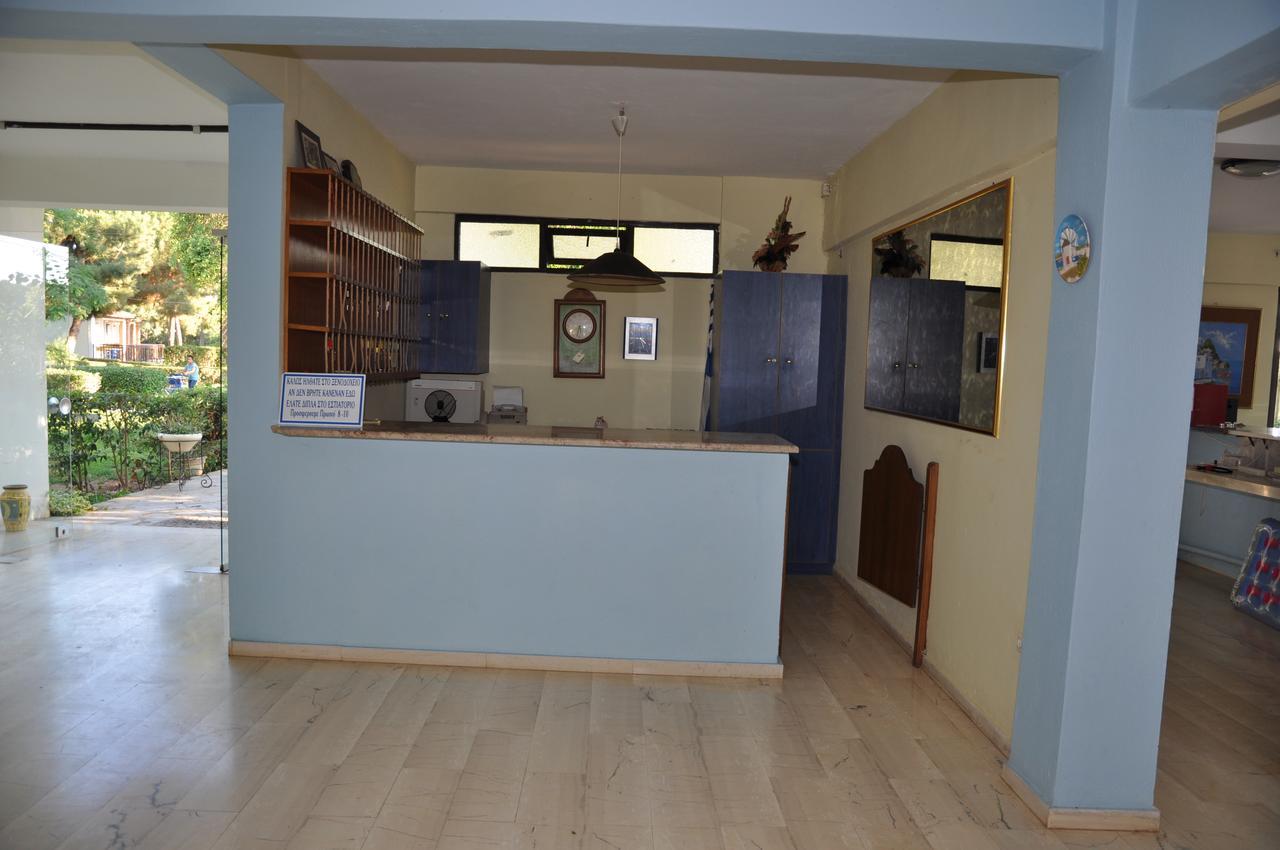 Hotel Dougas Arkoudi Extérieur photo